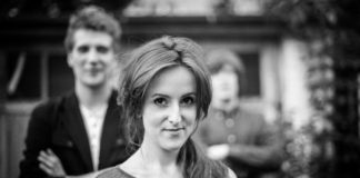 Tęgie Granie: Koncert Aga Derlak Trio w „Z Innej Beczki”