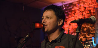 Farben Lehre zagrał koncert akustyczny w New Yorku